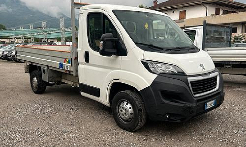 Peugeot Boxer 335 2....