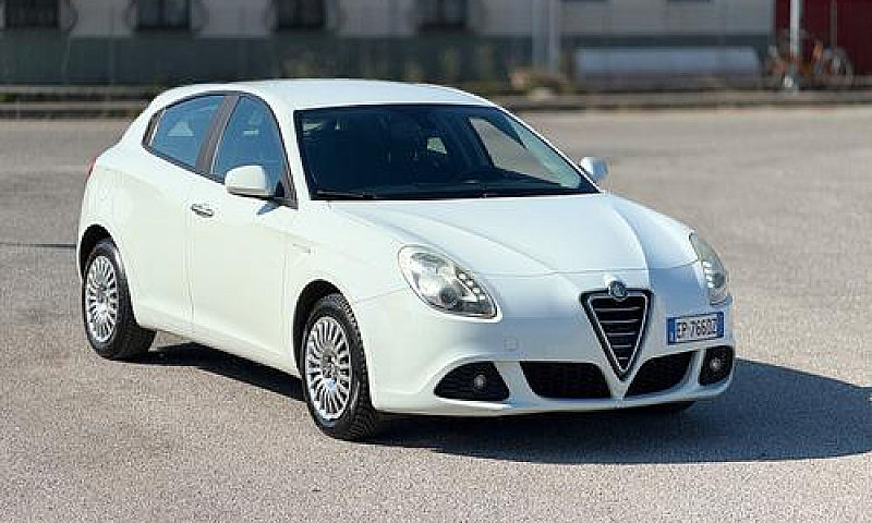 Alfa Romeo Giulietta...