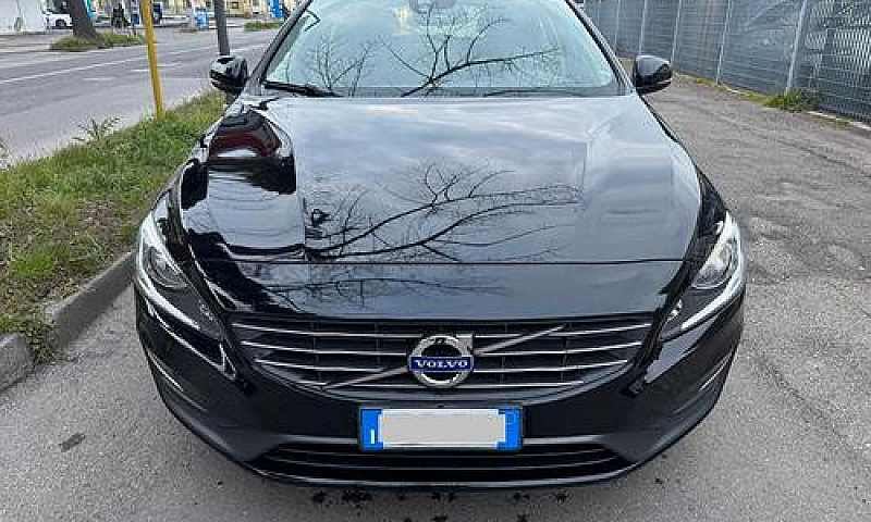 Volvo V60 D2 1.6 R-D...
