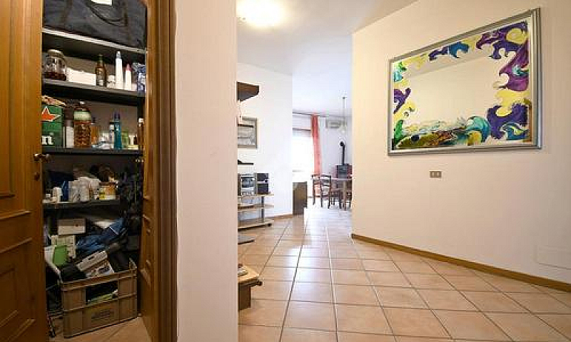3 Locali A Oristano...