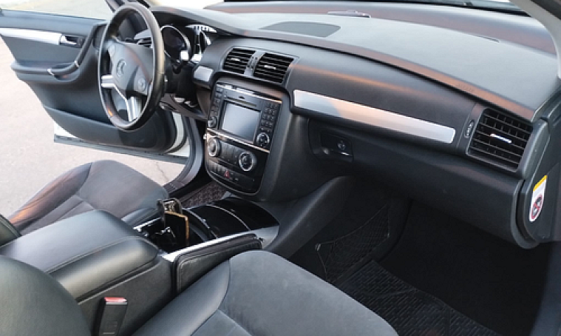 Mercedes Classe R...