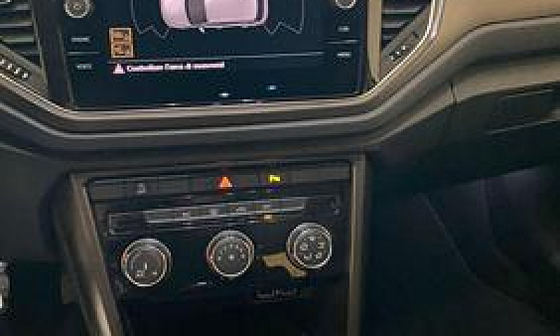 Volkswagen T-Roc 1.6...