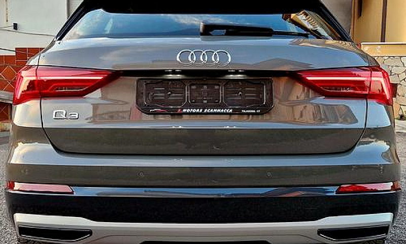 Audi New Q3 35 2.0 T...