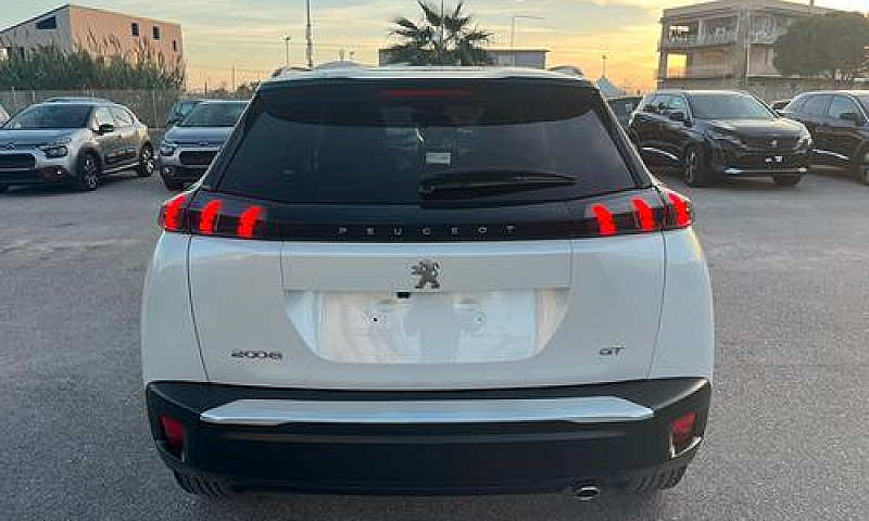 Peugeot 2008 Bluehdi...