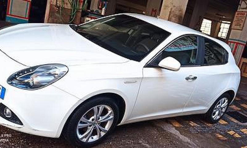 Alfa Romeo Giulietta...
