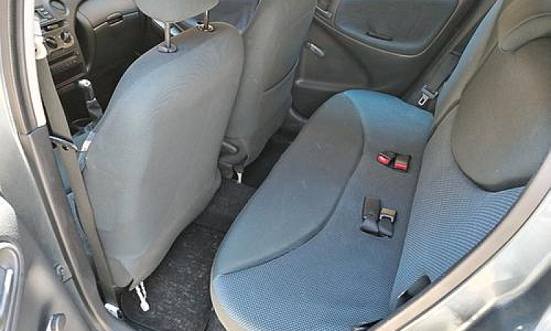Toyota Yaris 1.0I 16...