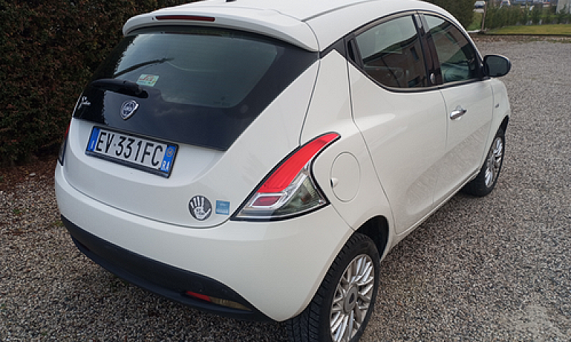 Lancia Ypsilon Per N...