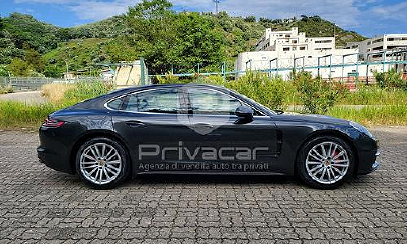 Porsche Panamera 2.9...