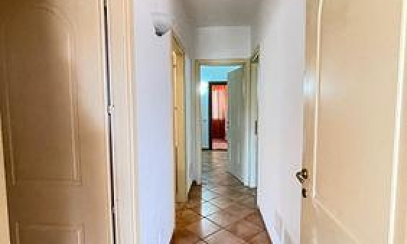 Casa Con Ingresso In...