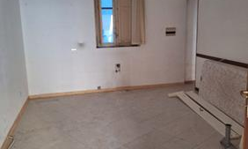 Palazzina Via Carbon...