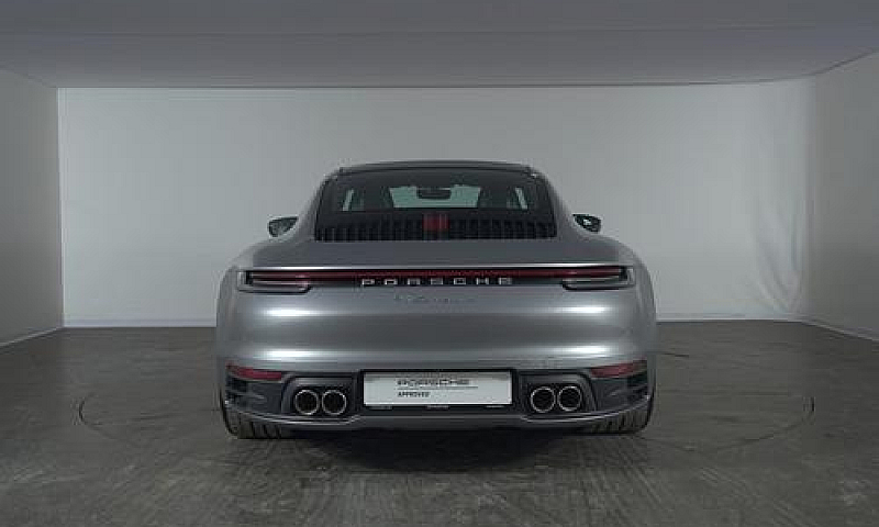 Porsche 911 Coupe 3....