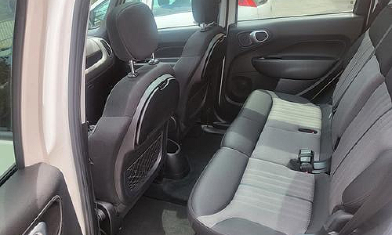 Fiat 500L - 2015...