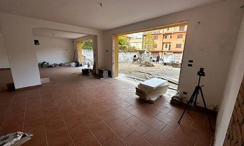 Prestigiosa Villa Su...