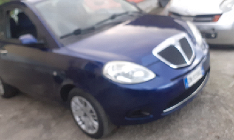 Lancia Ypsilon Fire...