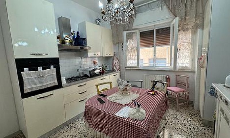Trilocale Zona Nuova...