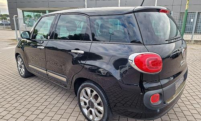 Fiat - 500 L Living ...