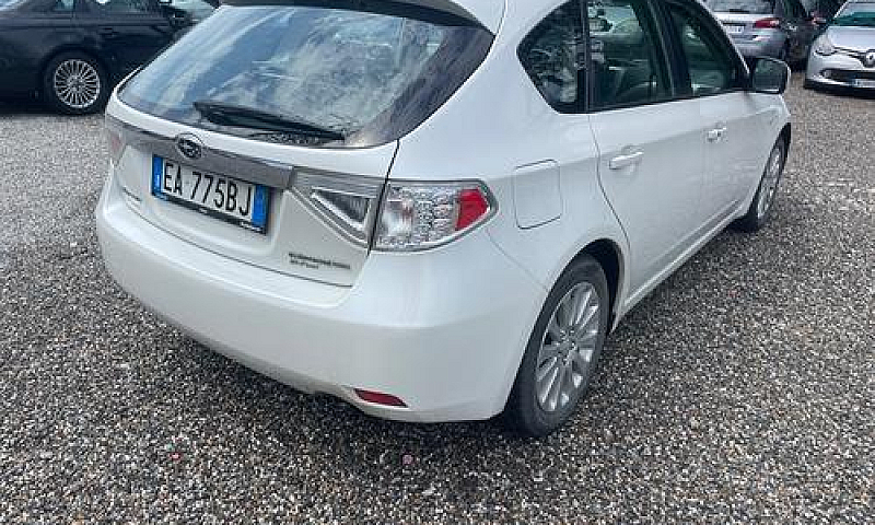 Subaru Impreza 2.0R ...