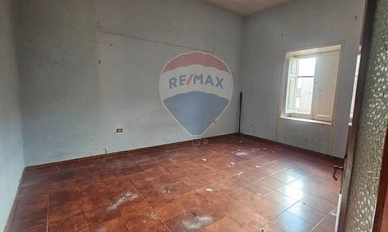 Appartamento In Zona...