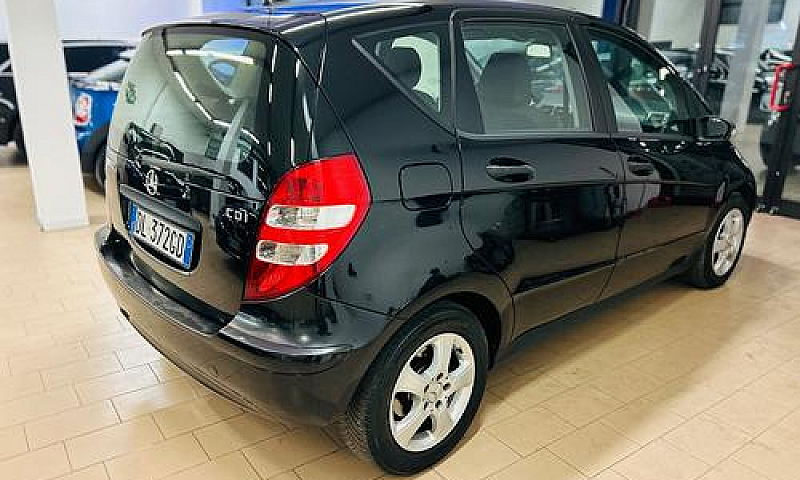 Mercedes-Benz A 180 ...
