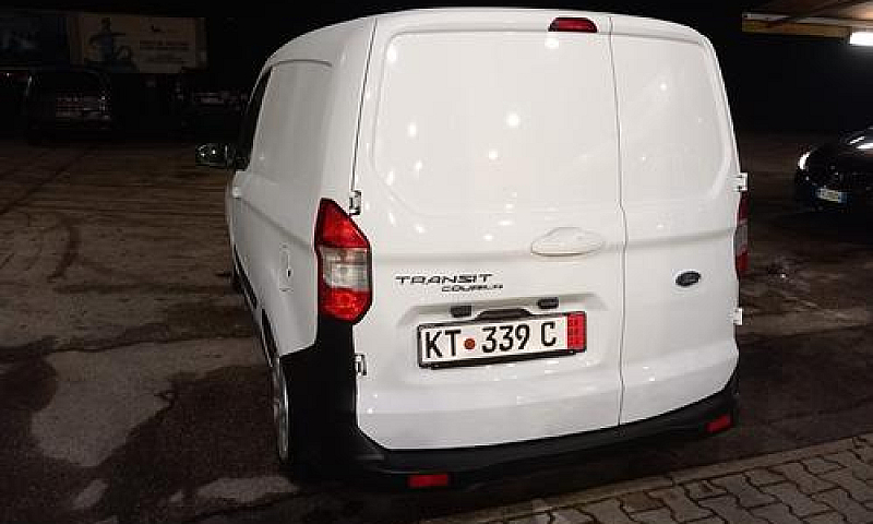 Ford Tourneo Courier...