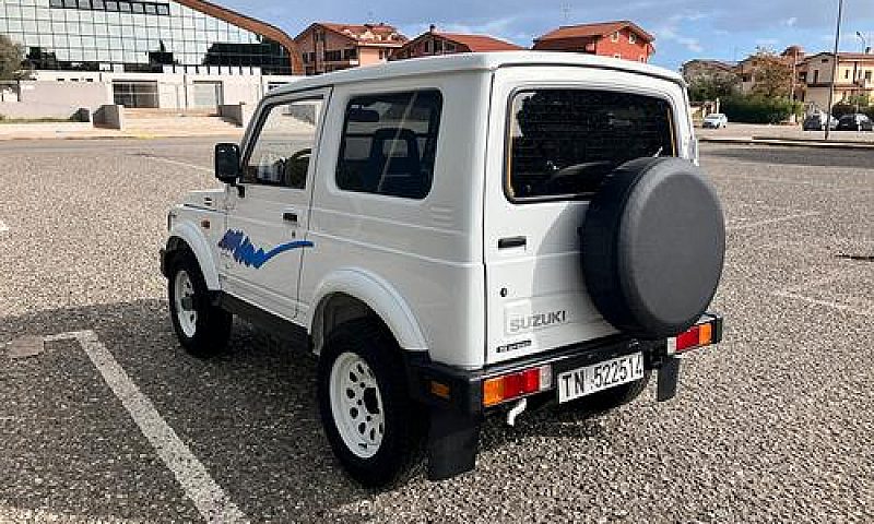 Suzuki Samurai 1.3...