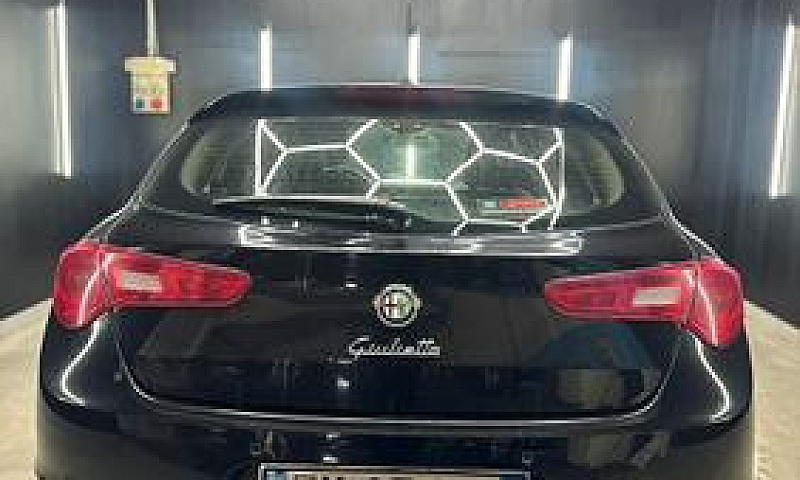 
Alfa Romeo Giuliett...