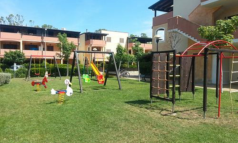 Grazioso Trivani Blu...