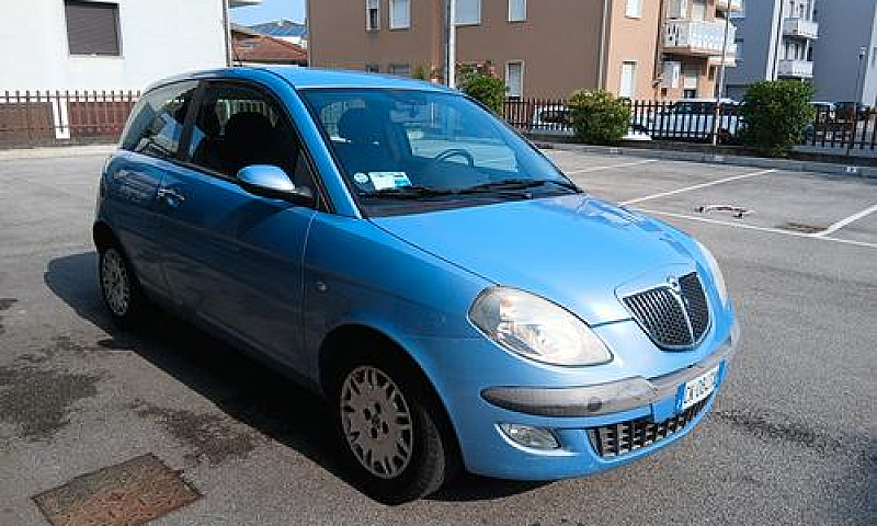 Lancia Ypsilon 1.2 U...