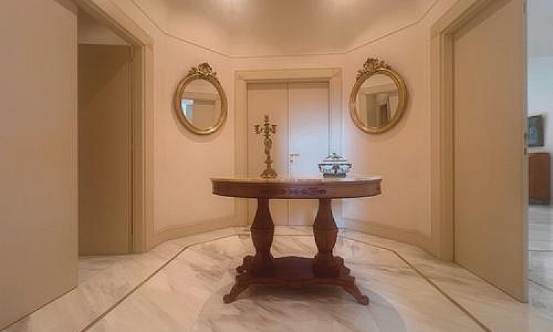 Splendida Villa - Ca...