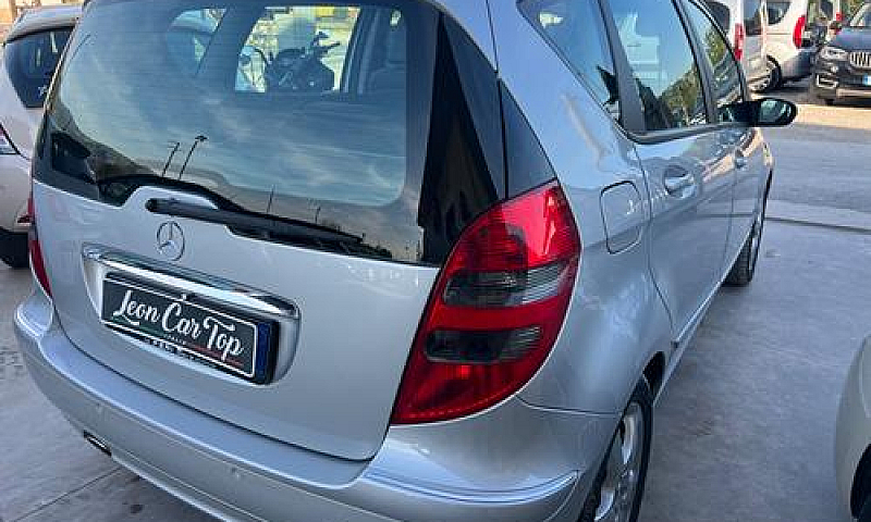Mercedes-Benz A 180 ...