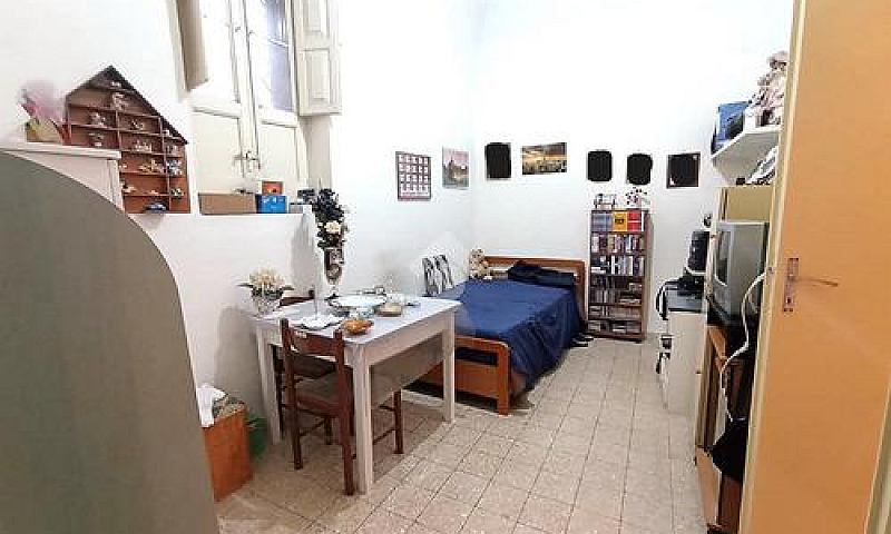 Palazzina A Andria...