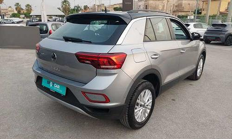 Volkswagen T-Roc 1.5...