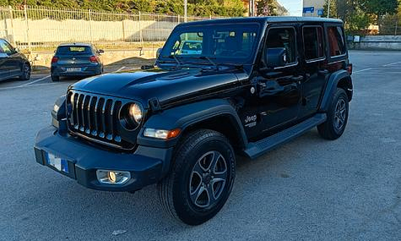 Jeep Wrangler Unlimi...