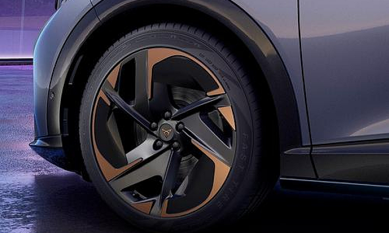 Cupra Tavascan 77Kwh...