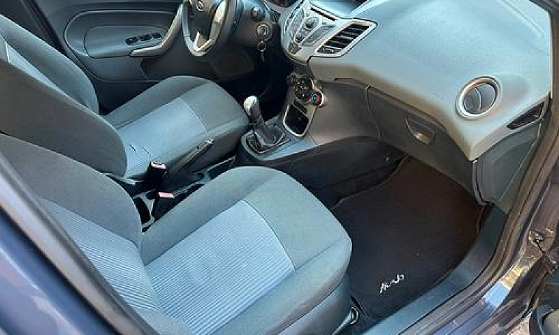 Ford Fiesta 1.4 Tdci...