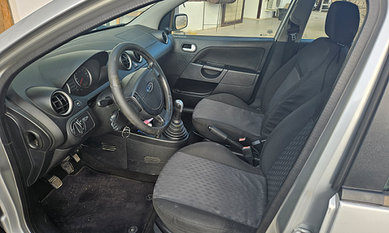 Ford Fiesta 1.4 Tdci...