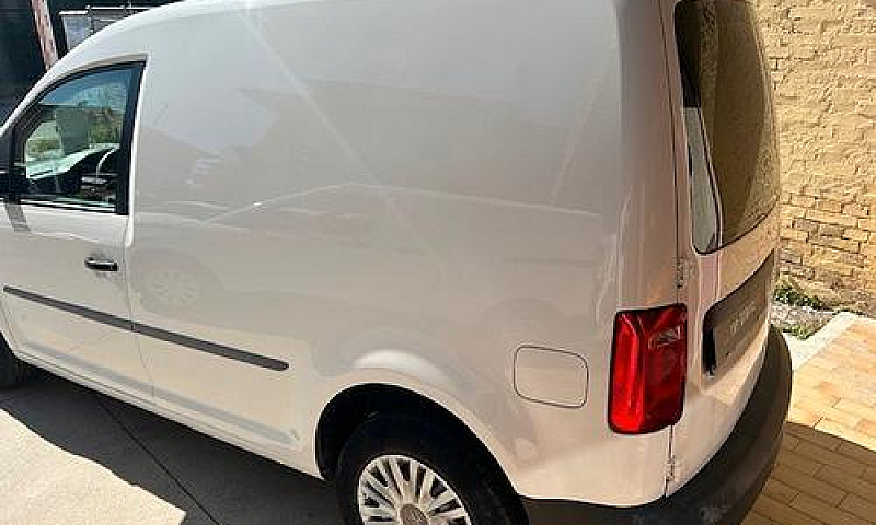 Volkswagen Caddy 1.4...