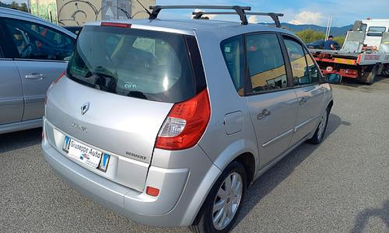 Renault Scenic 1,5 D...