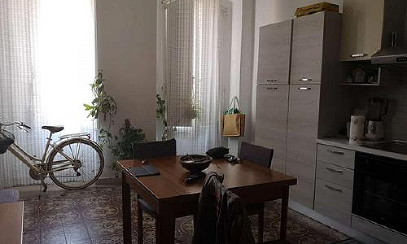 Bilocale Arredato Zo...