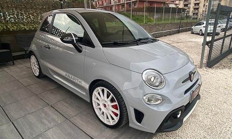 Abarth 695 Esseesse ...