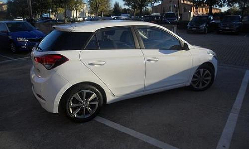 Hyundai I20 1.2 84 C...