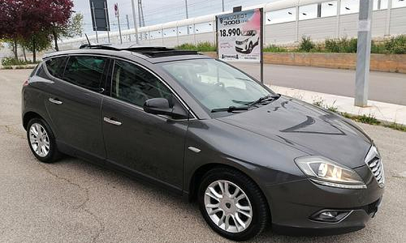 Lancia Delta 1.6 Mjt...