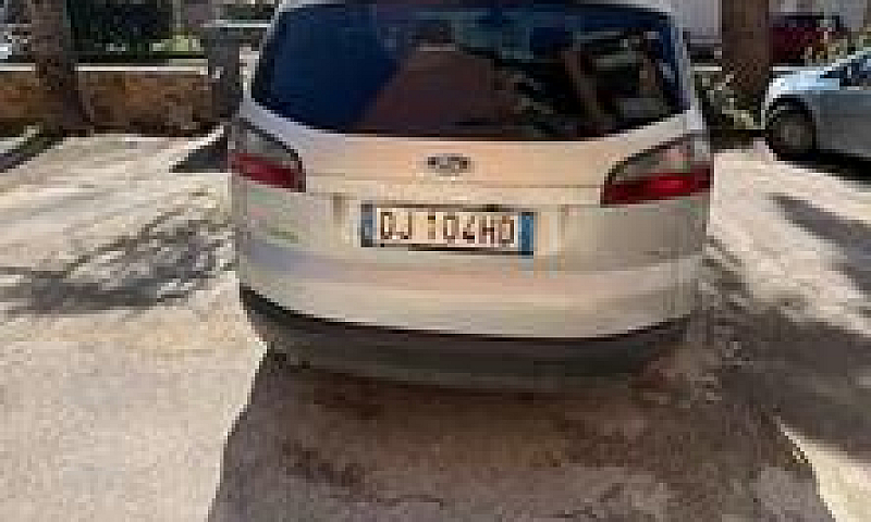 Ford S-Max...
