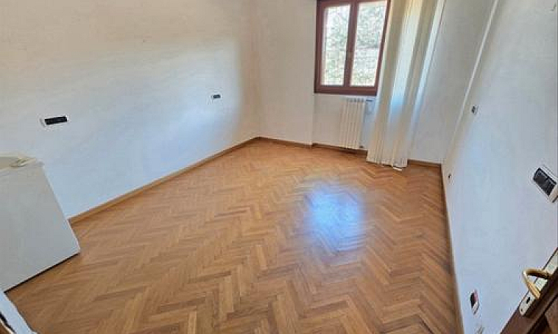 Appartamento A Caste...