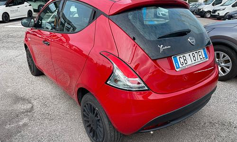 Lancia Ypsilon 1.0 F...