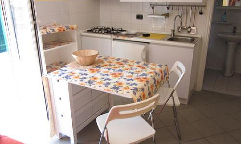 Bilocale Privato Cen...