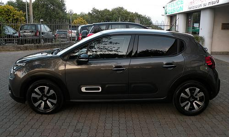 Citroen C3 1.2 110Cv...