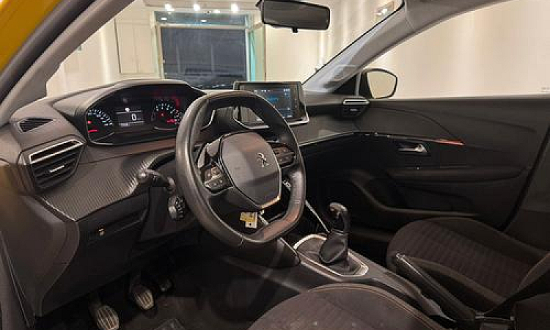 Peugeot 208 Puretech...
