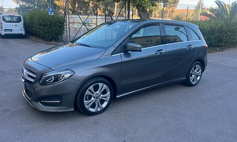 Mercedes-Benz B 180 ...