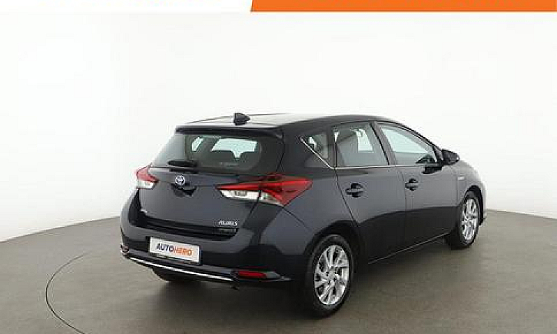 Toyota Auris Dr31828...